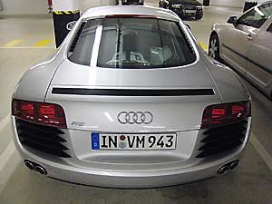 R8_03.jpg